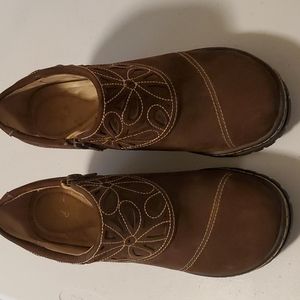 Jambu Brown Suede ankle boots